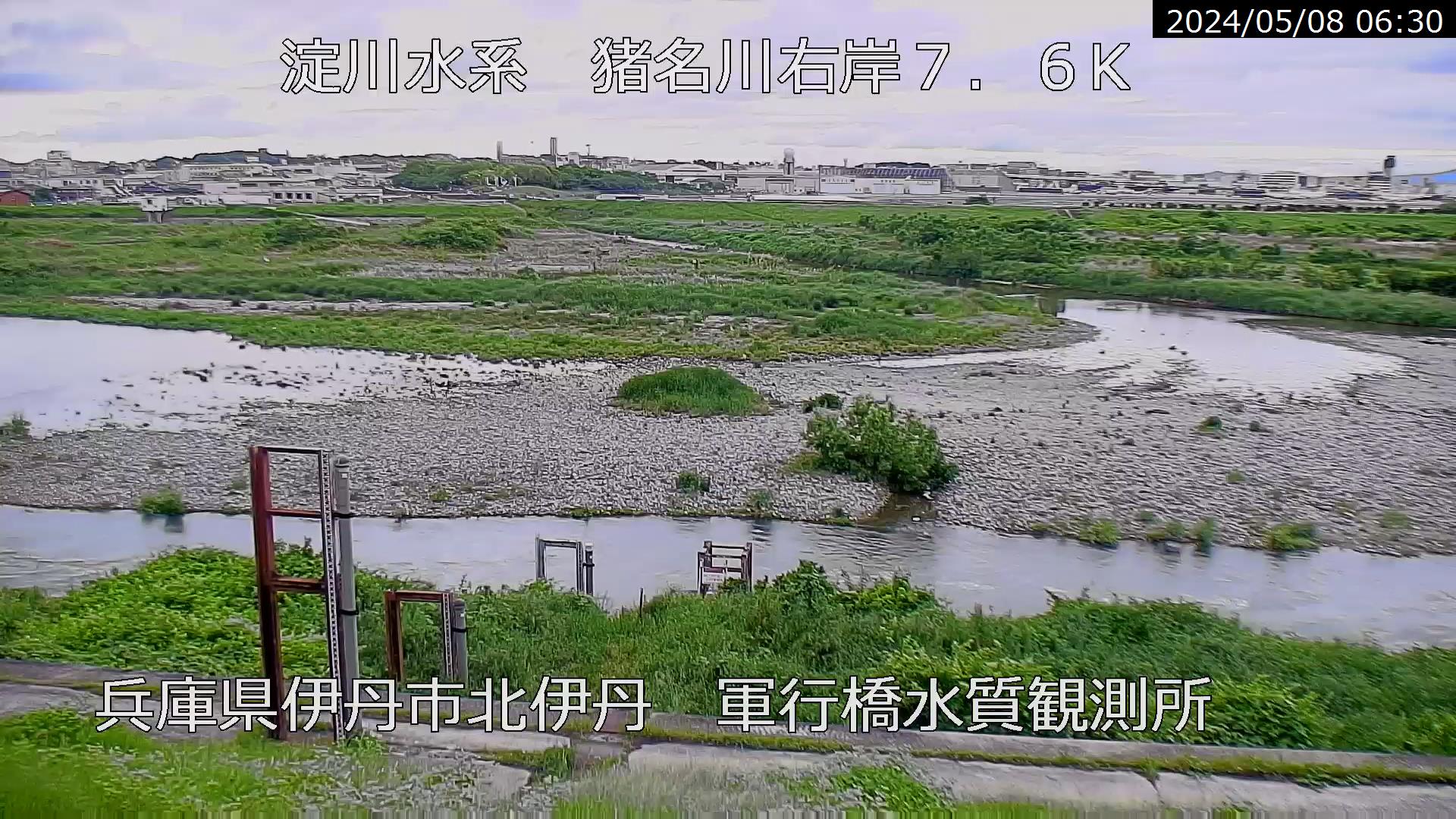 兵庫県の河川ライブカメラ｢猪名川 伊丹市北伊丹｣のライブ画像